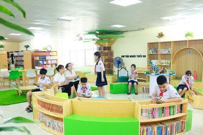 Khám phá 'Thư viện số cộng đồng' hơn 7.000 đầu sách tại xã Hoài Đức