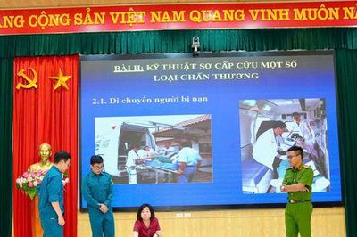 Xã Sơn Đồng nâng cao năng lực cho Đội xung kích phòng, chống thiên tai