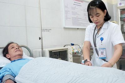 Tiếp tục sắp xếp, tổ chức giảm đầu mối bệnh viện, đại học trực thuộc