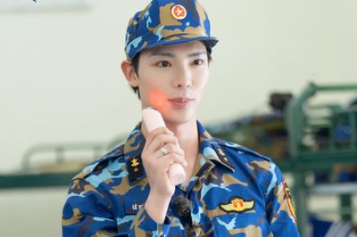 Erik bị nhắc nhở ở Sao nhập ngũ
