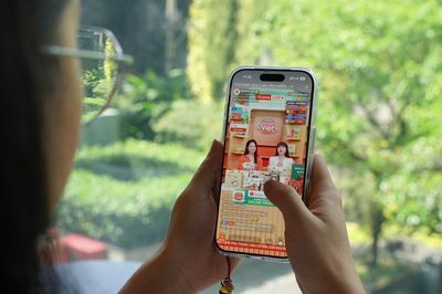 Shopee bán hơn 38 tỷ USD hàng hóa trong 3 tháng, công ty mẹ lãi kỷ lục