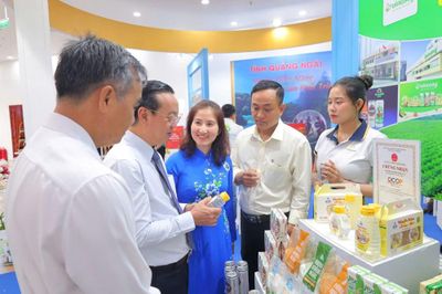 Sắc màu đặc sản hội tụ, kết nối OCOP liên vùng