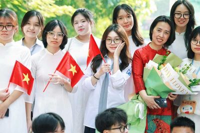 Hướng dẫn sắp xếp, bổ nhiệm, thực hiện chế độ, chính sách, xếp lương nhà giáo
