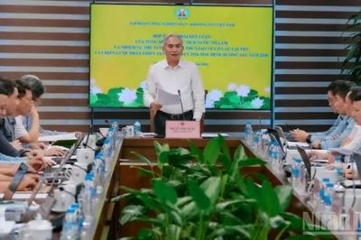 Bàn giải pháp tái định vị TKV thành mô hình Tập đoàn công nghiệp-năng lượng-vật liệu hiện đại