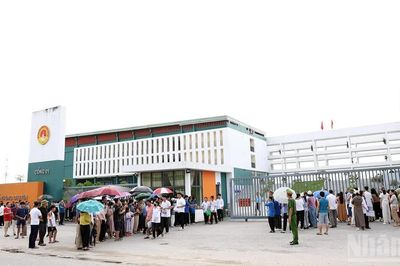 Tuyên Quang: Ngày đầu thi lại tốt nghiệp trung học phổ thông diễn ra nghiêm túc, an toàn