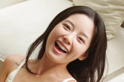 Vẻ đẹp thanh tú của người mẫu ảnh vừa trở thành 'nàng thơ' mới do 'đạo diễn trăm tỷ' Hàm Trần phát hiện