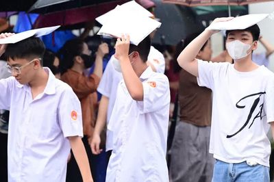 Giáo viên nhận xét gì về đề Văn thi lại ở chuyên Tuyên Quang?
