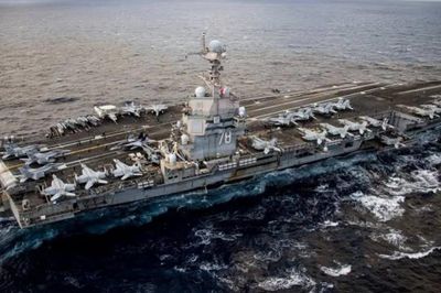 Hải quân Mỹ 'tiến thoái lưỡng nan' sau một chỉ thị của Tổng thống Trump