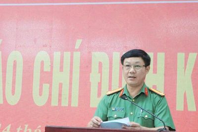 Bắt tạm giam thuyền trưởng trong vụ lật ca nô làm 15 du khách Ấn Độ tử vong