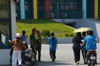 'Sự cần thiết của tính trung thực khi chia sẻ thông tin' vào đề thi Ngữ văn ở Tuyên Quang