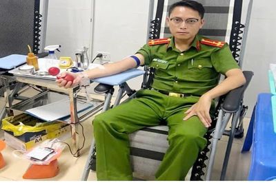 Vợ phạm nhân gửi tâm thư cảm ơn 3 công an hiến máu cứu người