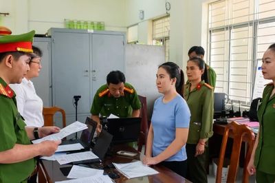 Cặp vợ chồng lừa 15 tỷ đồng với chiêu 'đáo hạn ngân hàng'
