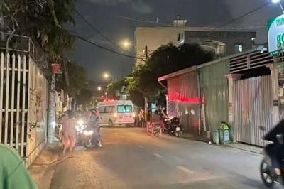 Điều tra vụ cô gái 18 tuổi nghi bị bạn trai sát hại giữa phố ở TPHCM