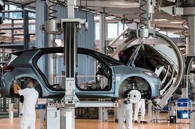 Ủy ban châu Âu phê chuẩn thương vụ Volkswagen bán cổ phần