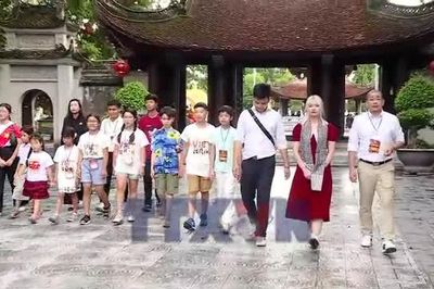 Tiếng Việt gọi ta về