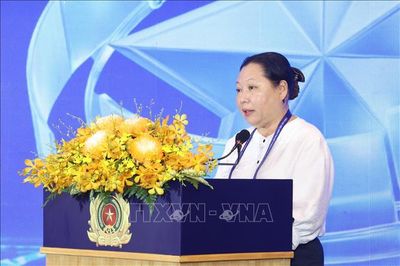 Người nổi tiếng - một 'chìa khóa' mở không gian mạng an toàn