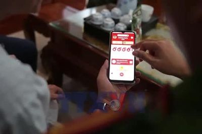 Đưa tiện ích số đến tận nhà dân