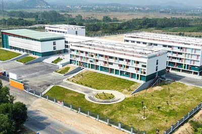 Đề Ngữ văn thi lại tại Trường THPT Chuyên Tuyên Quang