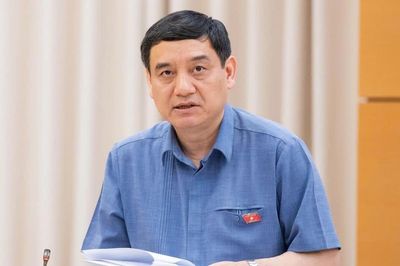 Bộ trưởng Lâm Thị Phương Thanh nêu "3 lớp" kiểm soát sách lịch sử cách mạng, lãnh tụ