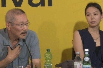 Hong Sang Soo và Kim Min Hee lần đầu xuất hiện công khai sau khi sinh con