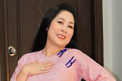 NSND Hồng Vân nhận tin vui đầu tiên trước khi sang Úc