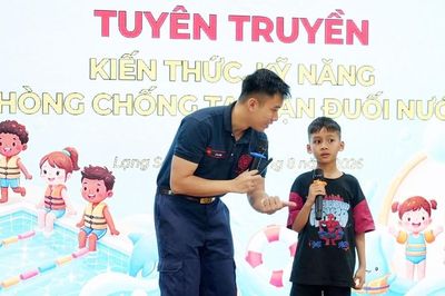 Hơn 340 trẻ trải nghiệm 'Em là chiến sĩ cảnh sát phòng cháy, chữa cháy và cứu nạn, cứu hộ'