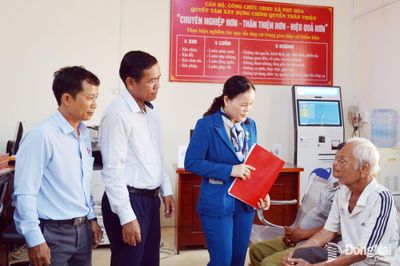 Nâng cao chất lượng phục vụ người dân từ mô hình Chính quyền thân thiện