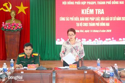 Kiểm tra công tác phổ biến, giáo dục pháp luật tại Bộ Chỉ huy Quân sự thành phố Đồng Nai