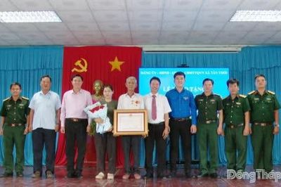Thượng sĩ Thái Văn Đặng được tặng Huân chương Chiến công hạng Ba