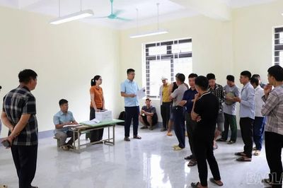 Bát Xát tổ chức bốc thăm đất ở tại khu tái định cư Láo Vàng