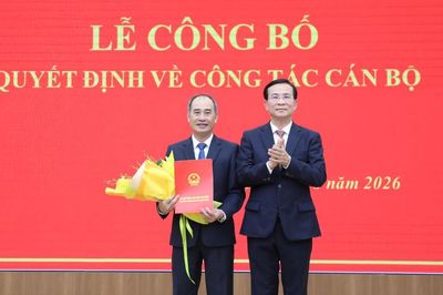 Ông Nguyễn Quang Tứ làm Giám đốc Ban QLDA Đầu tư xây dựng số 1