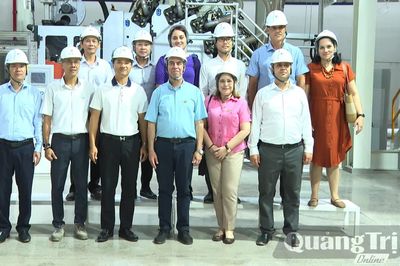 Đoàn công tác Đại sứ quán Cuba tại Việt Nam tham quan Khu công nghiệp Quán Ngang