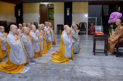 Phân ban Ni giới Trung ương đảnh lễ, khánh tuế Đức Pháp chủ GHGPVN tại chùa Huê Nghiêm