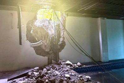 Sạt lở đá núi Mai làm hư hỏng nhà dân, nghi liên quan nổ mìn tại mỏ khoáng sản