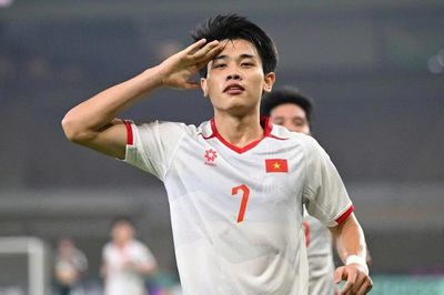 Đình Bắc được so sánh với thần đồng bóng đá Thái Lan trước bán kết AFF Cup 2026