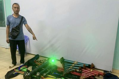Công an làm việc với ba người thả diều khiến 21 chuyến bay bị ảnh hưởng tại Tân Sơn Nhất