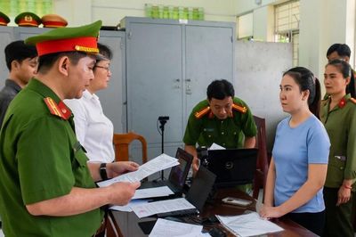 Vĩnh Long: Tạm giam người phụ nữ lừa gần 15 tỷ đồng từ chiêu 'đáo hạn ngân hàng'