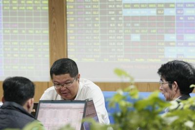 Chứng khoán phái sinh ngày 14/8: Dòng tiền sôi động khi VN30 mất mốc 1.900 điểm