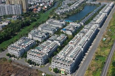 Thị trường nhà liền thổ Hà Nội: Giá giảm, thanh khoản lao dốc