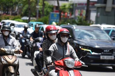Dự báo thời tiết ngày 14/8: Ban ngày nóng rát, chiều tối dông mạnh