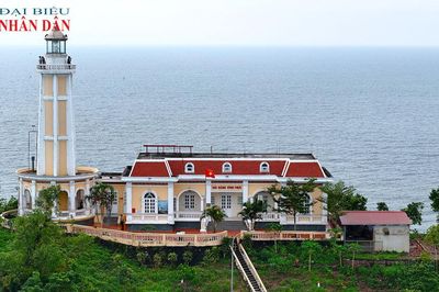 Chiêm ngưỡng hải đăng Vĩnh Thực: 'Mắt thần' kiêu hãnh nơi địa đầu Đông Bắc