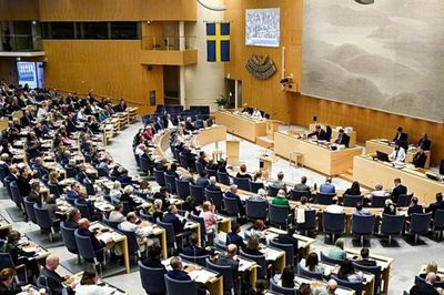 Quốc hội Thụy Điển hạ độ tuổi chịu trách nhiệm hình sự xuống 14 tuổi trước thềm tổng tuyển cử