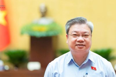 Chuyển mạnh từ phản ứng chính sách sang chủ động kiến tạo thể chế