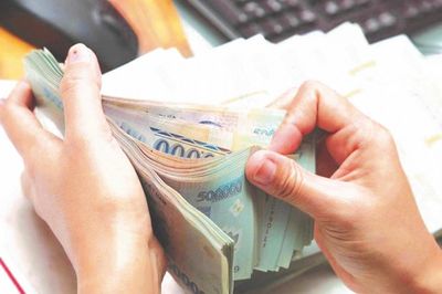 Ngân hàng giảm lãi suất trên diện rộng