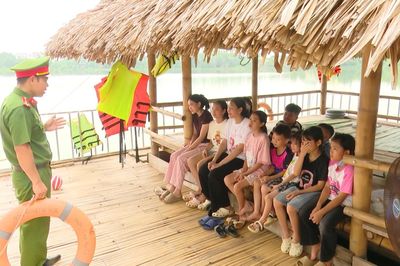 Phổ cập bơi – Trang bị kỹ năng sống cho trẻ
