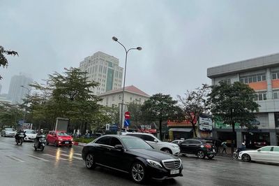 Miền Bắc đón mưa dông giải nhiệt, nhiệt giảm dần