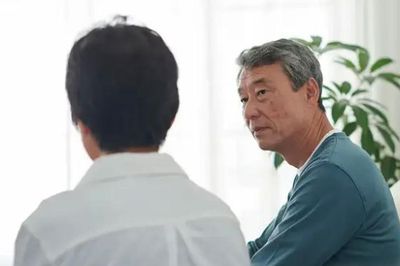 Làm giúp việc 10 năm tôi nhận ra: Cách nghỉ hưu của người giàu có 3 điểm rất khác
