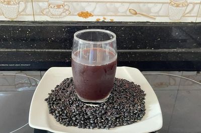 Cách uống nước đậu đen rang hỗ trợ giảm cân