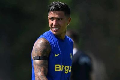 Hết hạn chót, Chelsea vẫn thấp thỏm về tương lai Enzo Fernandez