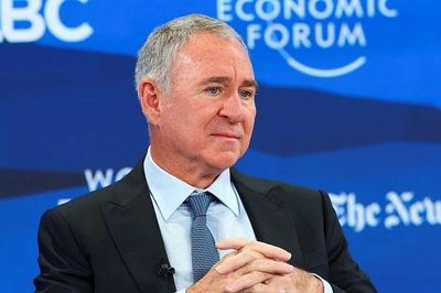 Tỷ phú Ken Griffin: Không đọc nổi sách về nghề của mình, hãy đổi nghề